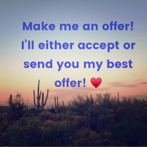 ♥️ LAST ONE!! Varley NWT
Elegant Cream Cable Knit Sweater Vest - Picture 4 of 6